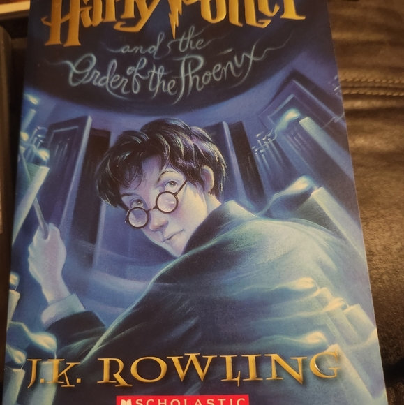 Harry Potter DvD Bundle and Book - Picture 6 of 7